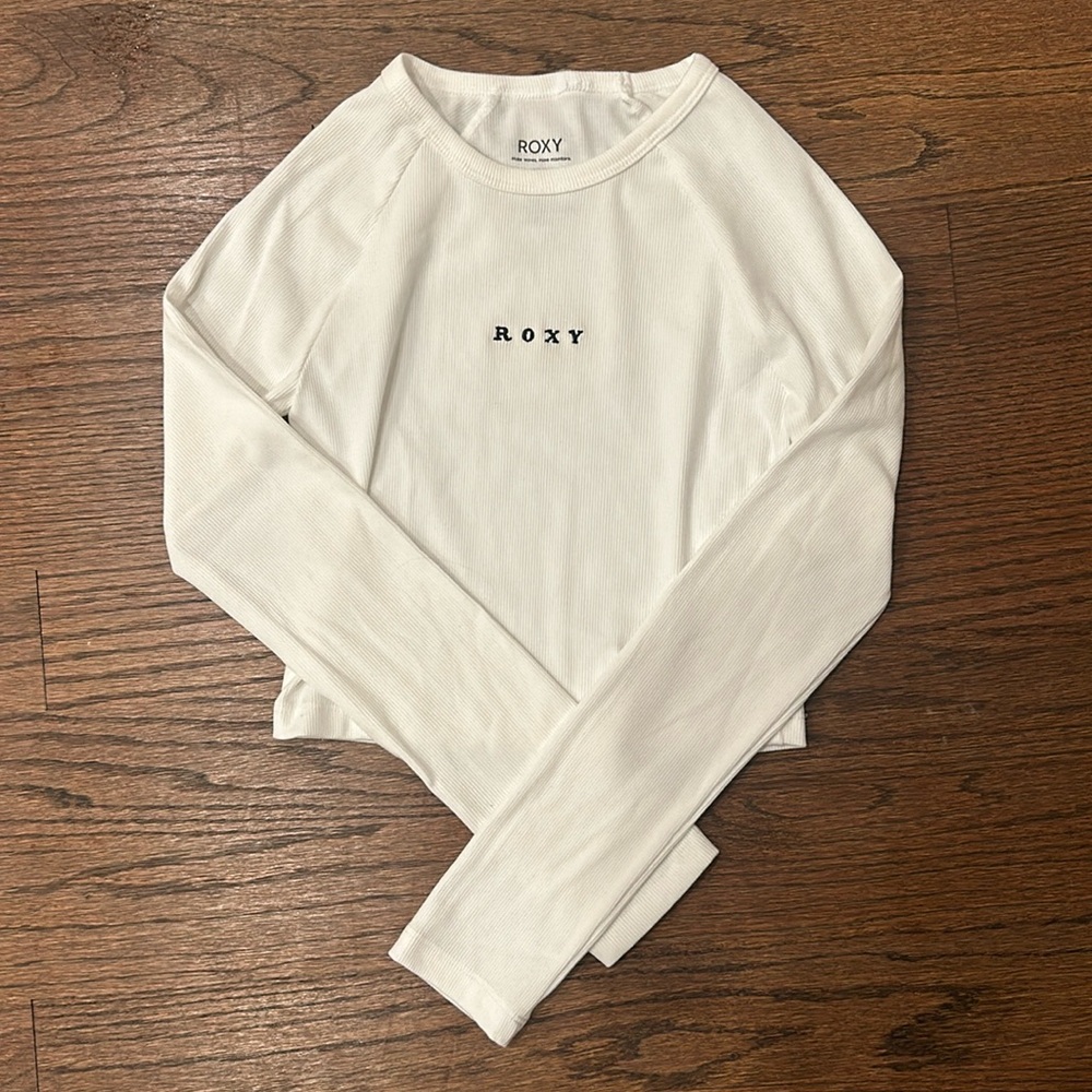 Roxy Long Sleeve Crop Top